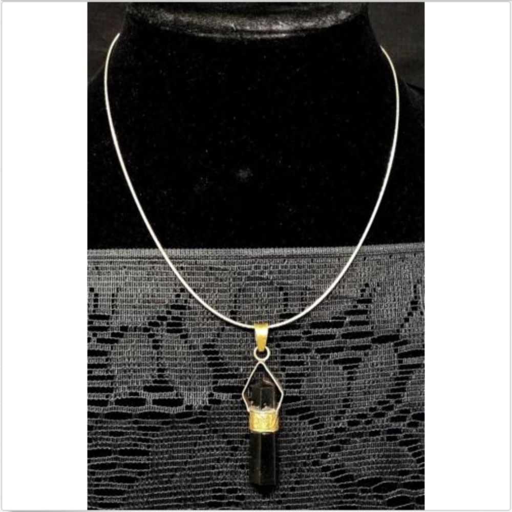 sterling silver necklace w/ black crystal pendent